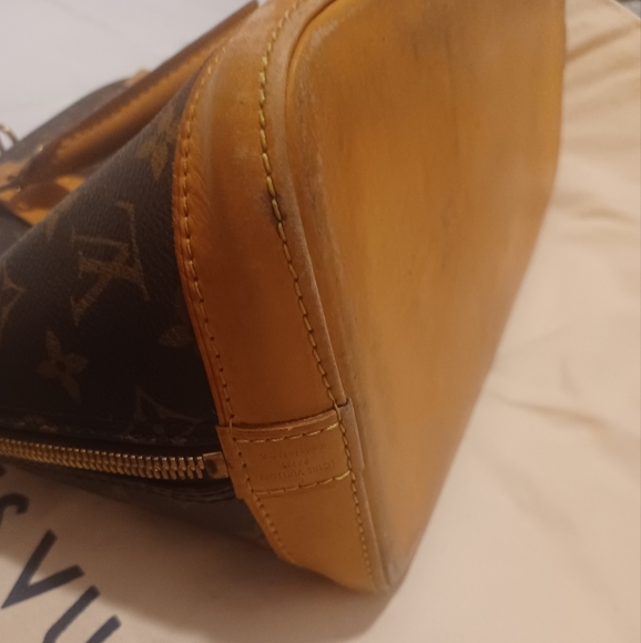 Authentic Louis Vuitton Alma Pm Handbag hand painted - Picture 9 of 14